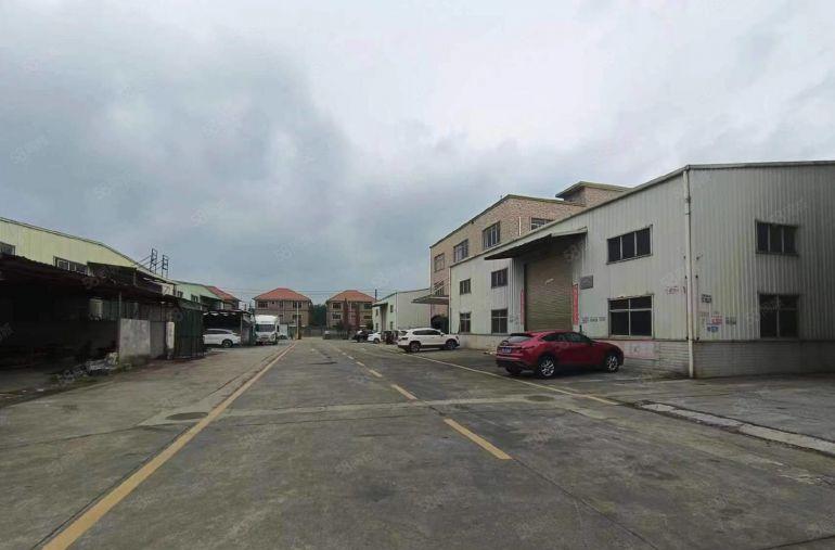 原房东300小面积低价处理 厂房内有现成行车 空地大工业用地