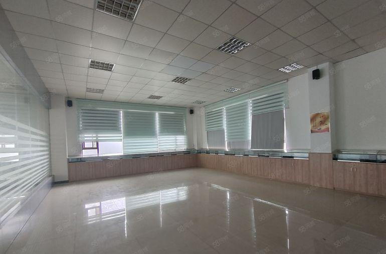 东莞市红本标准独院厂房出租，现成装修，带牛角，车位充足