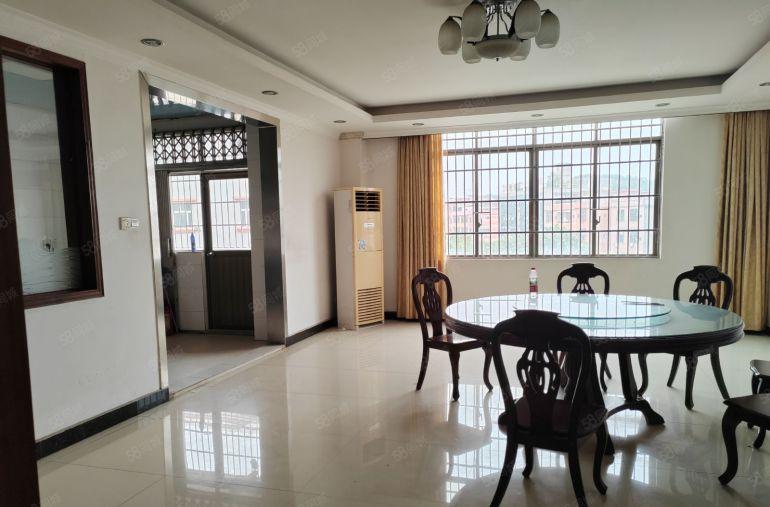 桥头镇田头角原房东单一层有牛角带航车办公室装修水电齐全空地大