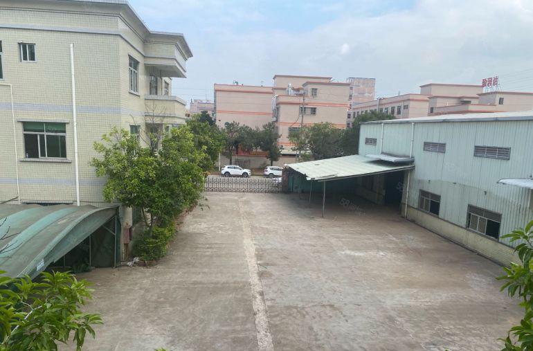 桥头镇新出三层独门独院厂房总面积11000平方米。