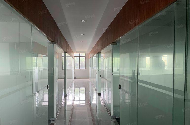 自建原房东分组3楼一层3000平方，有现成装修主线