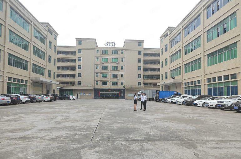 桥头镇成熟园区新出楼上2000平低价出租装修办公室园区空地大