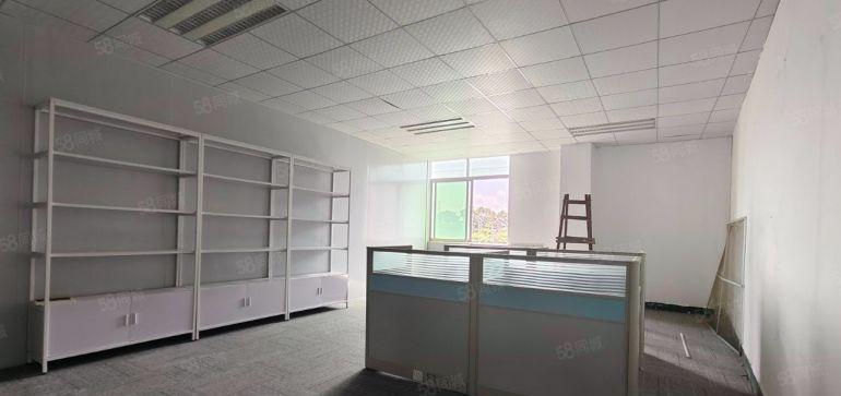 桥头镇标准厂房二楼招租，现成装修，仅租8元，水电齐全！