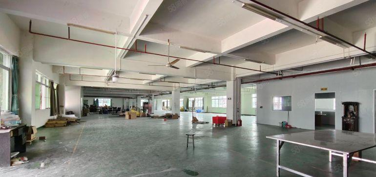 桥头镇标准厂房二楼招租，现成装修，仅租8元，水电齐全！