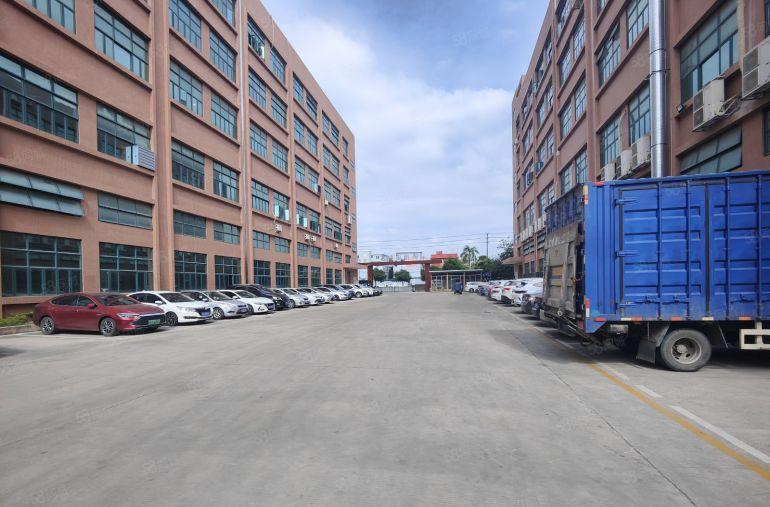 桥头镇靠常平本地阿叔自建厂房单层面积1680平带牛角厂房出租