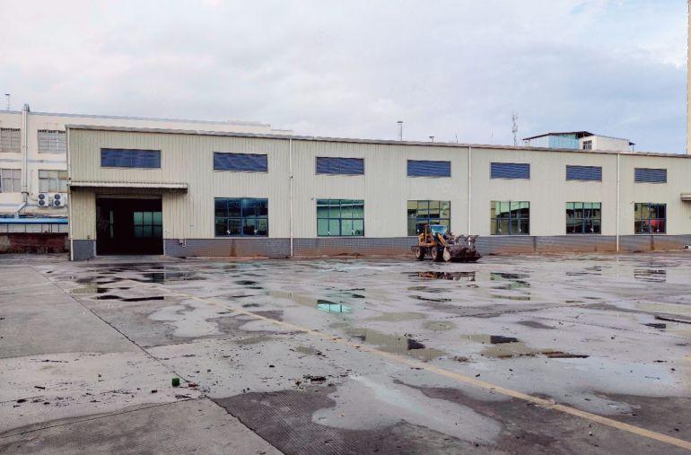 桥头原房东独门独院标准厂房加单一层钢构厂房出租，可以分栋租