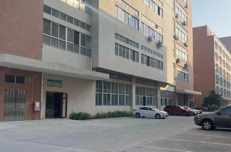 桥头镇新出国有证标准一楼6米高1500平米，有精装办公室