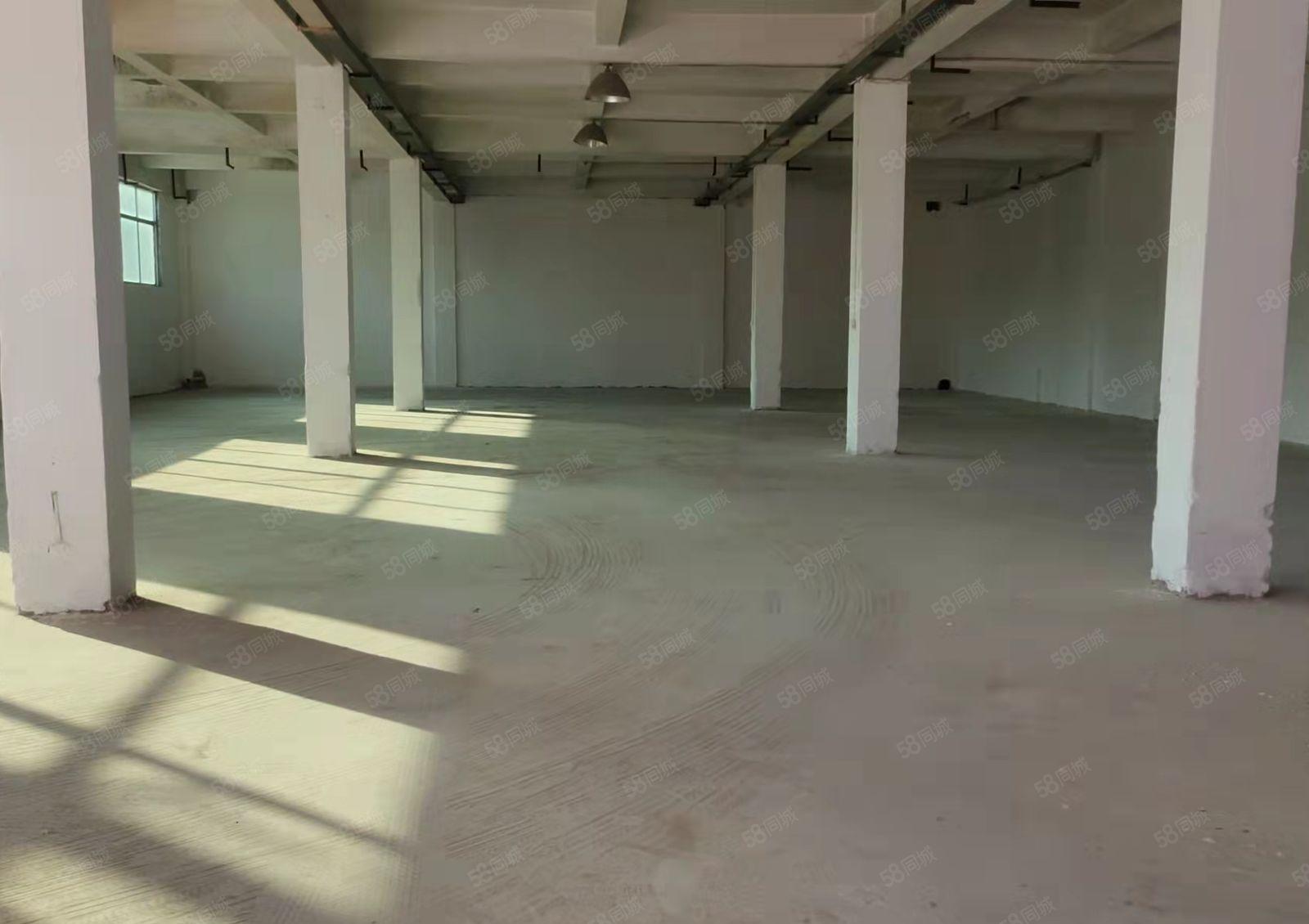 桥头新出标准厂房小面积860平方，滴水6米，低价出租