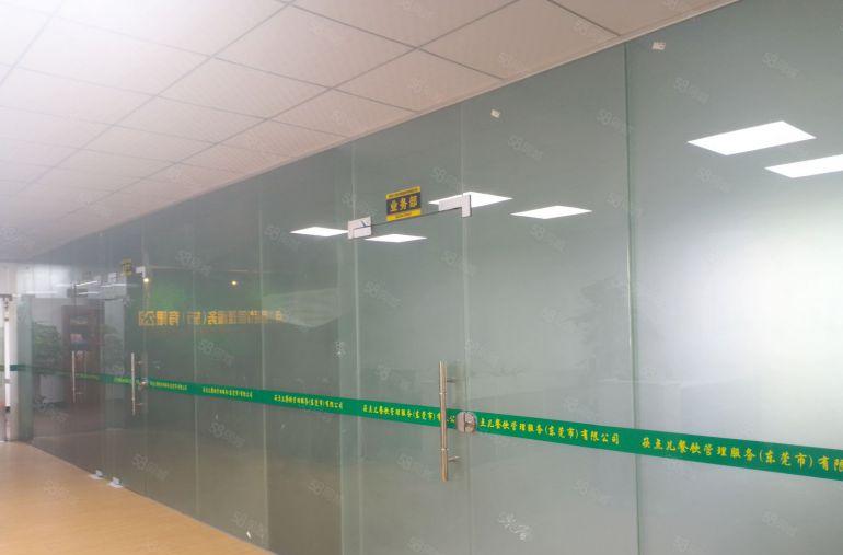 桥头镇原房东标准楼上厂房，带现成水电办公室，形象好进出货方便