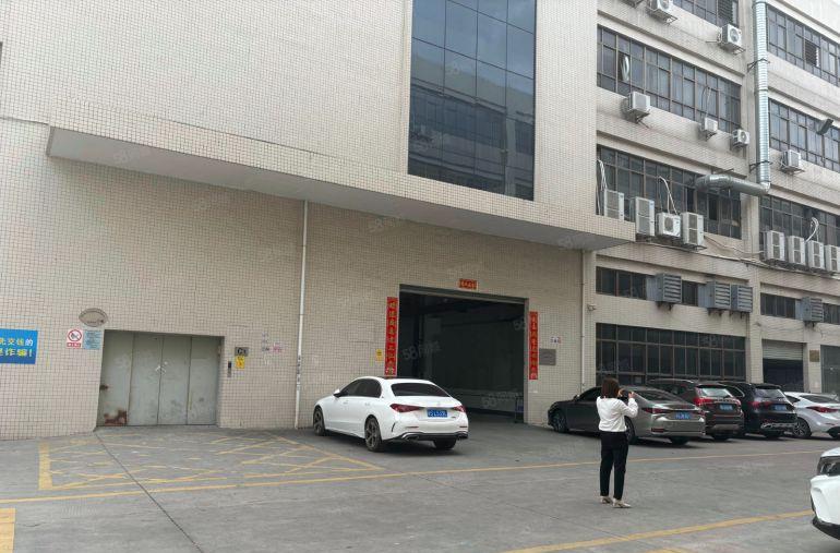 桥头镇新出精装标准一楼带3吨行车1000平方米。