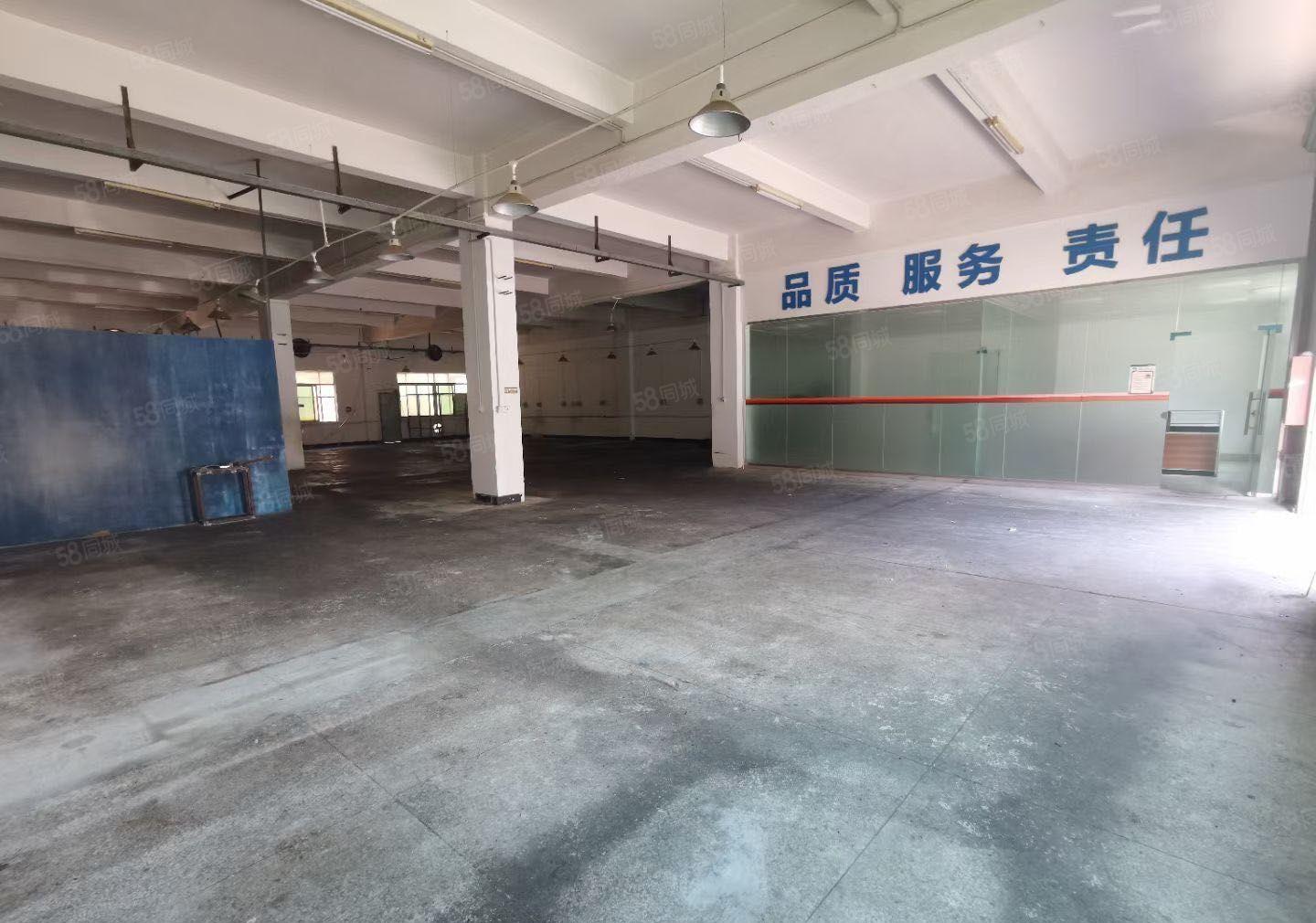 东坑一楼750平方，水电齐全带装修高度5.5米，形象好空地大