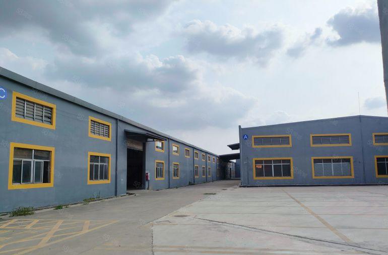 东坑镇工业区单一层钢构独院厂房出租，大小好分租，周边无居民