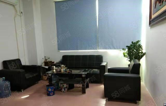 东坑 彭屋村 经典 独院厂房 700平方出租,形象好.便宜