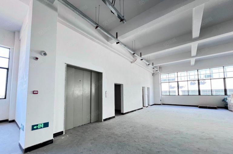 全新厂房 分租 超大的院子 可进出大货车 电梯