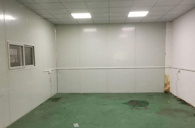 东坑新空出一楼面积500平方米.现成装修，水电齐全.价格实惠