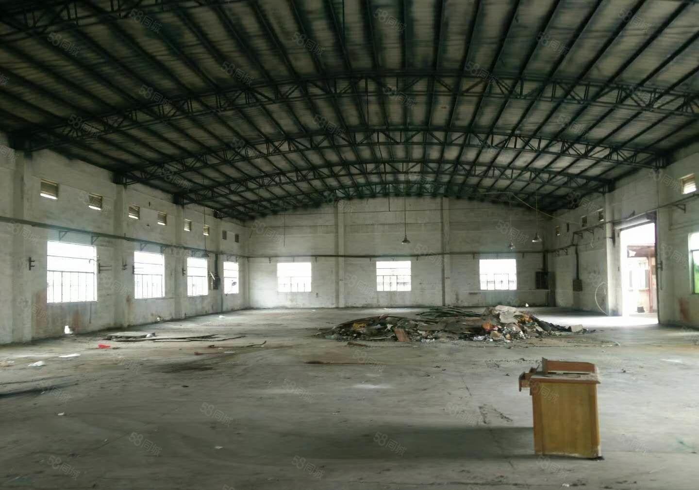 东坑 角社 600平 仓库出租,可分租，有院子空地大