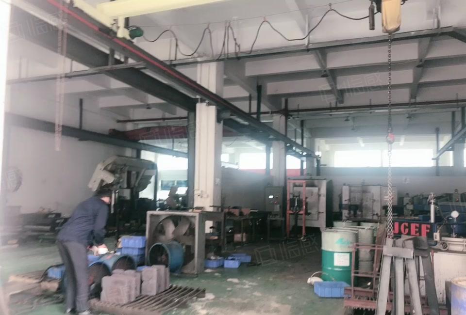 厂房出租   东坑镇新出独院租客分组一楼厂房！