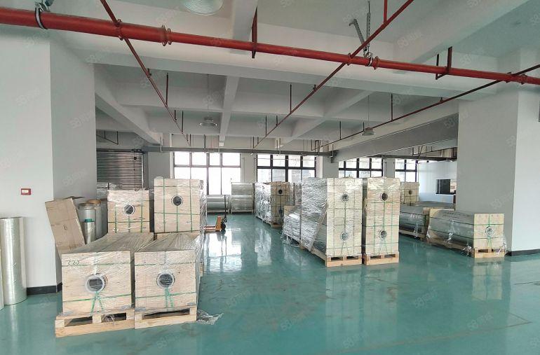 业主直租10元一平！东坑新出1460平精装修红本厂房出租