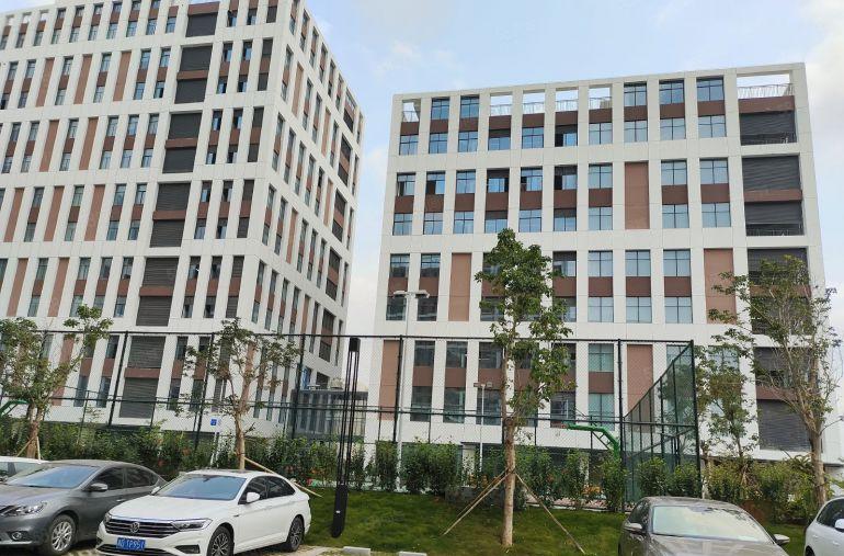 业主直租！生态园大道旁新出3150平整层全新红本厂房出租