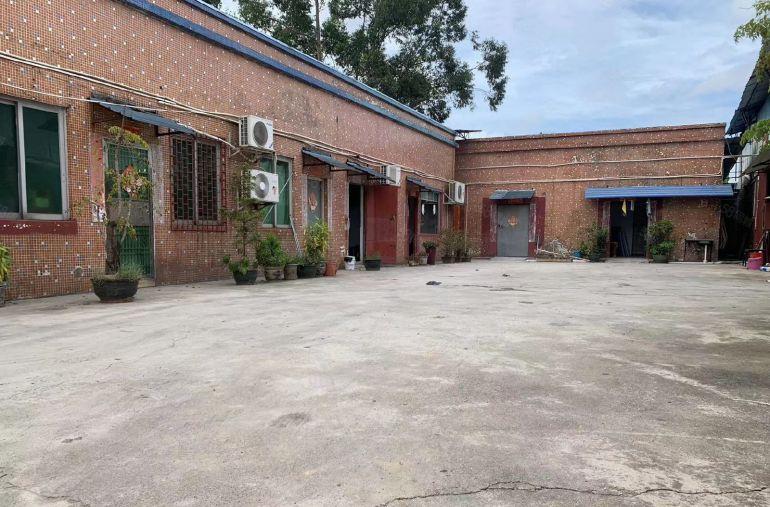 原房东大路边独院厂房1850平方出租