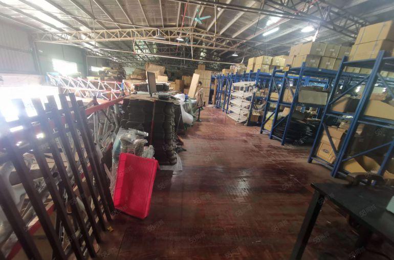 寮步向西工业区原房东独栋单一层800方厂房出租滴水8米有装修