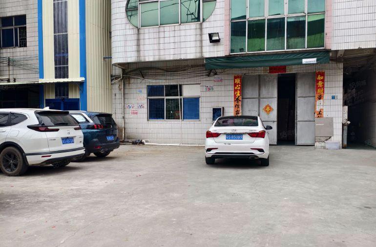 小面积的厂房来喽，原房东一楼550平方，带现成装修