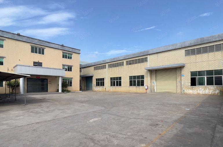 茶山靠近东城寮步附近新出独门独院 2400 平米钢构厂房出租