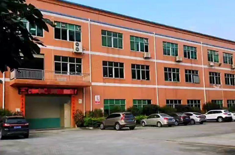 茶山原房东独院厂房6700平实际面积低价出租，空地大，交通好