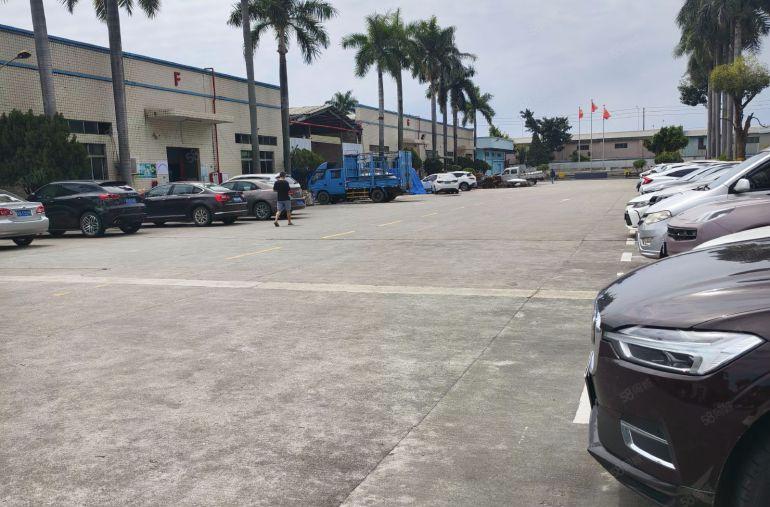 茶山镇原房东砖墙到顶单一层厂房实际面积出租