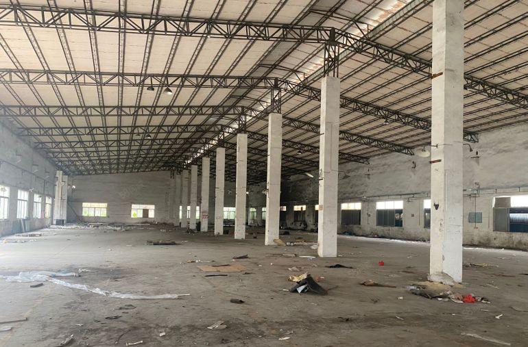 石排镇新出原房东3500平，单一层8米高带独立办公楼。