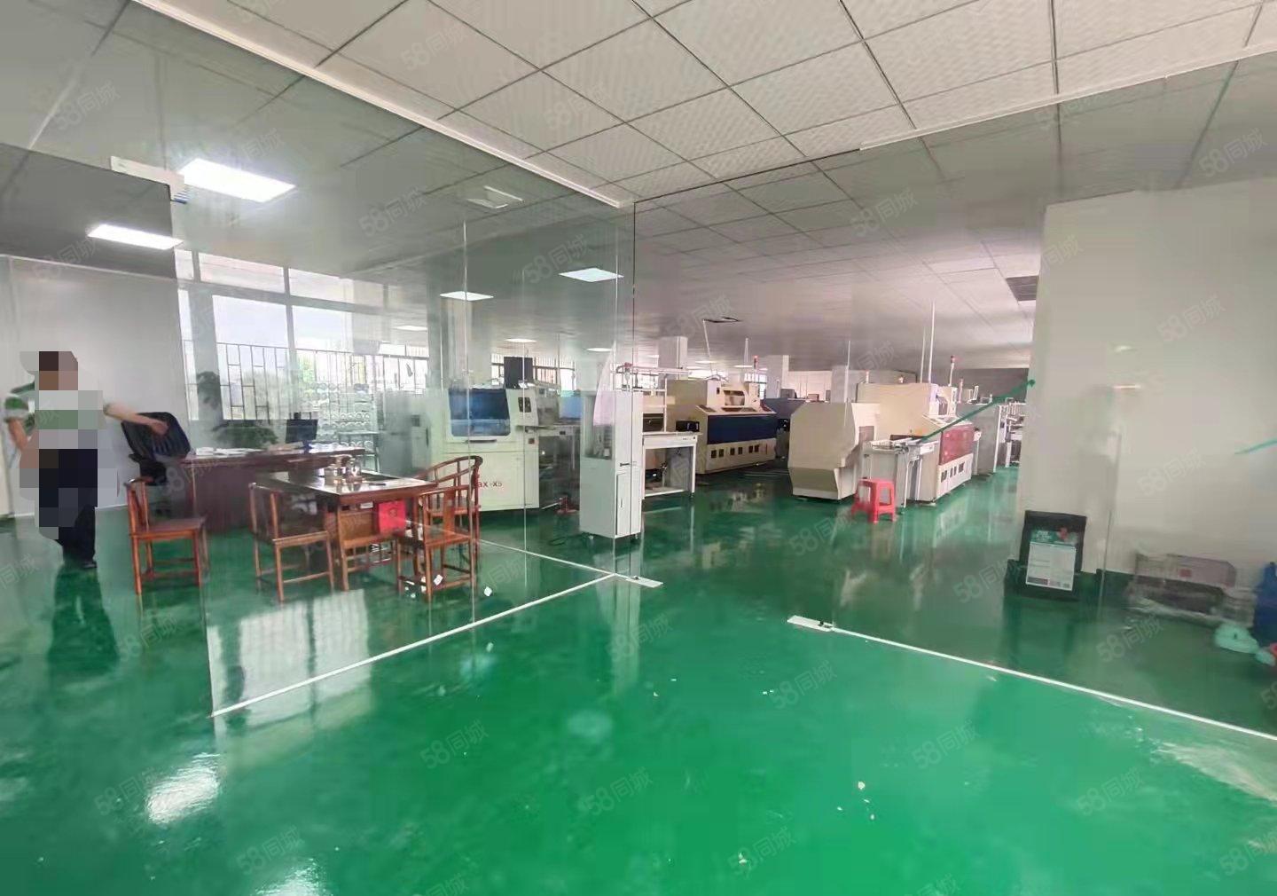 石排新出标准厂房800方出租，位置佳，形象好，易招工