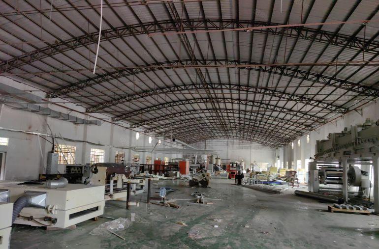 石排向西工业园单一层厂房出租独门独院现成装修办公楼无尘车间