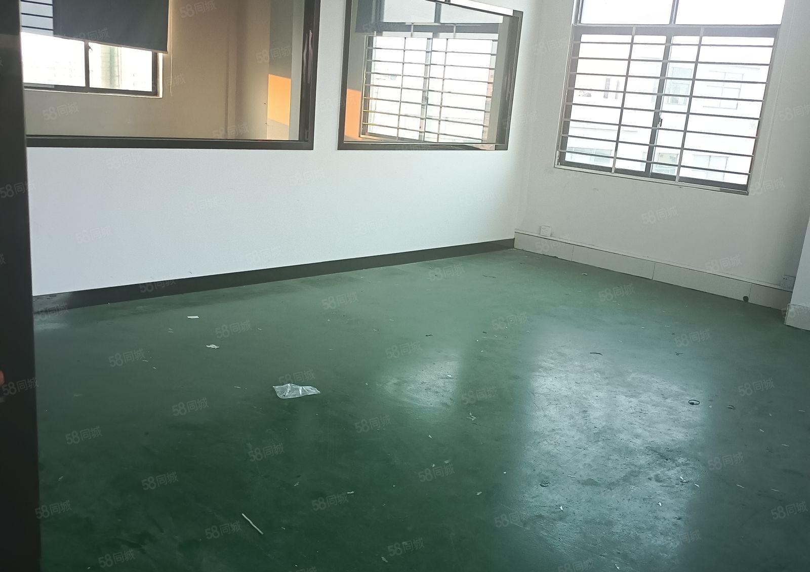 石排镇新出原房东标准厂房楼上1200平方有现成办公室低价出租