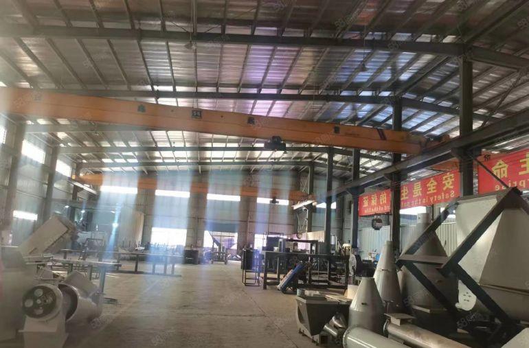 石排镇原房东单一层厂房出租2000平方，9米高带一部十吨行车