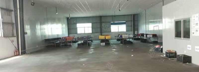 石排单一层厂房出租600方，现成办公室，位置好，形象佳!