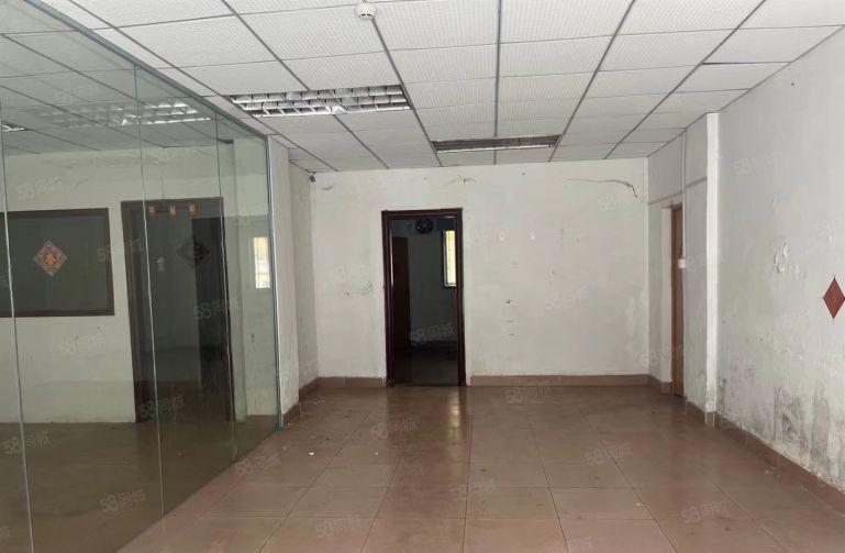 石排原房东的标准一楼750平厂房出租带牛角现成办公室水电齐全