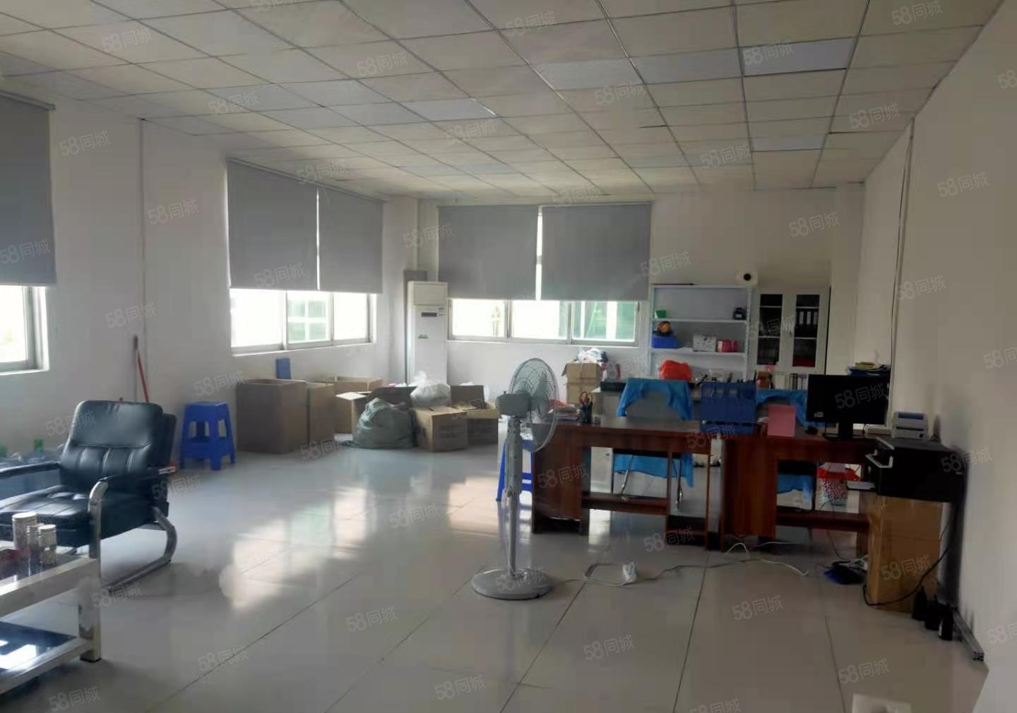 石排新出标准厂房1800方出租，位置佳，形象好！