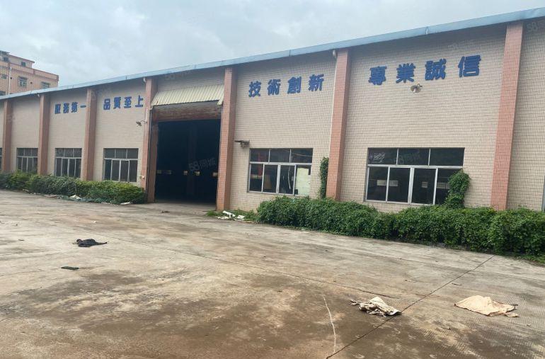 石排镇原房东独院3500平，单一层8米高带独立办公楼