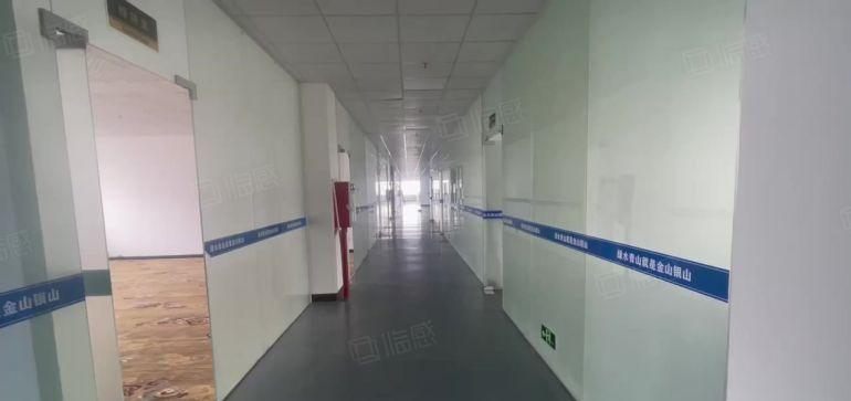 中堂现成装修办公室电商直播间1300平方出租，可分租