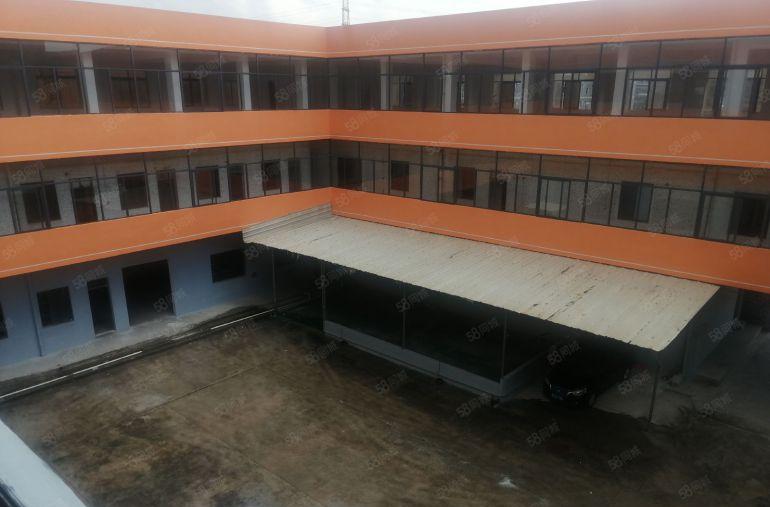 中堂5000平方（可分租）独门独院标准厂房出租