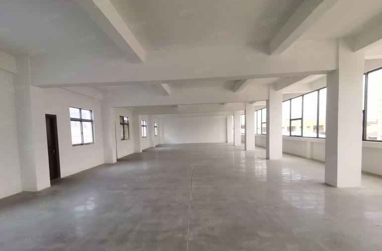 独栋厂房，空地大，1500平方，中堂厂房出租