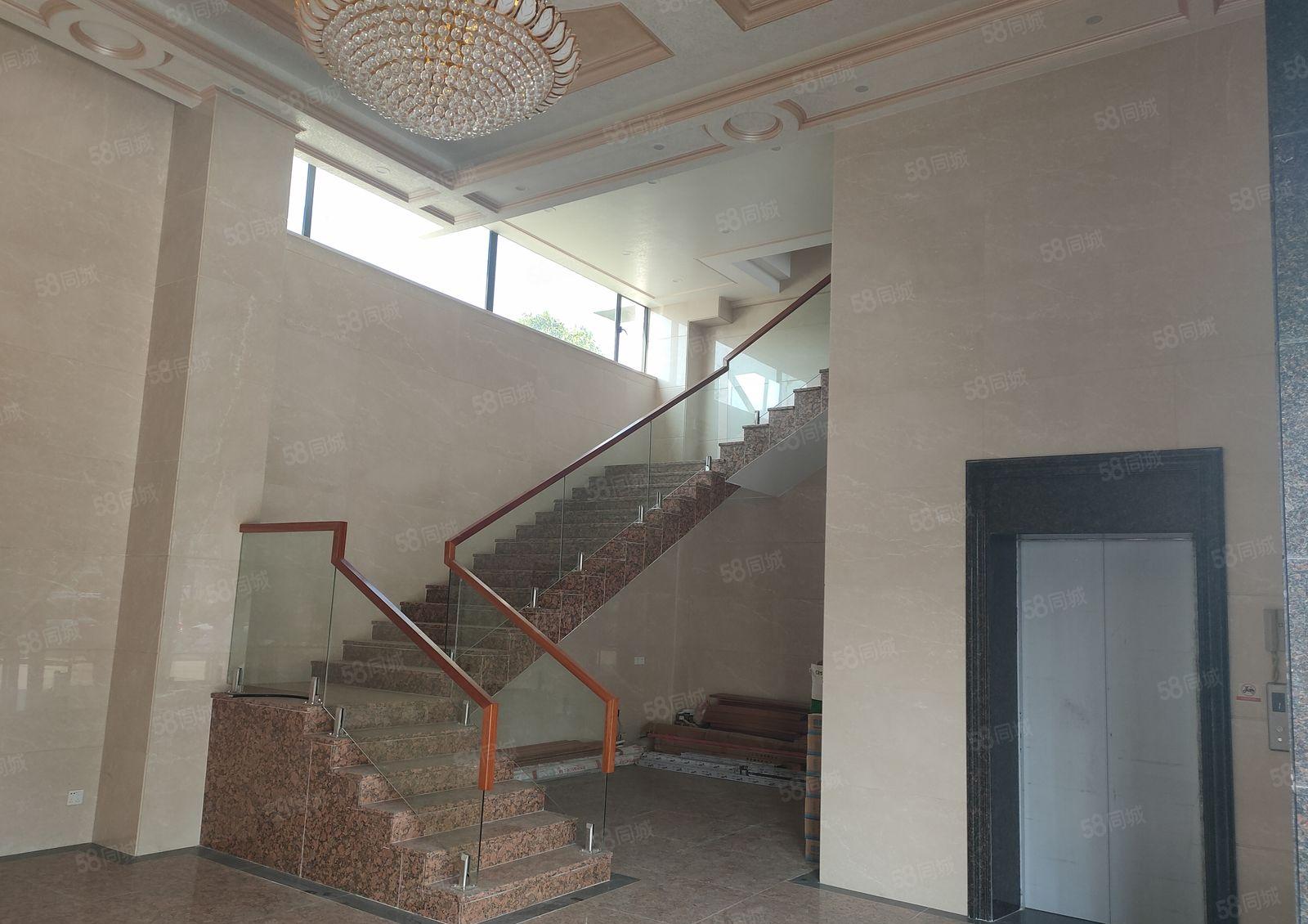 中堂镇独院单一层超靓2000平方厂房业主直租，空地大