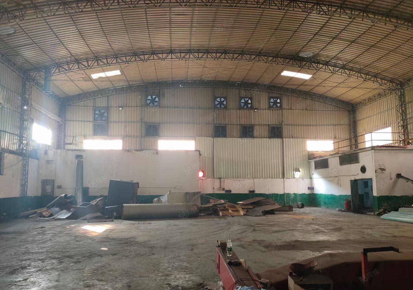 中堂超大用电独院厂房滴水10米高带航吊招租。