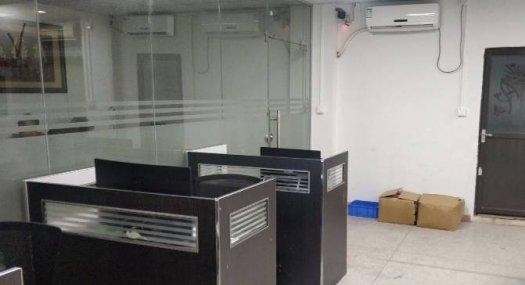 凤岗天堂围带精装修吊顶办公室 独门独院厂房出租 环境好