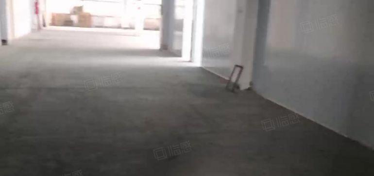 厂房出租企石镇中心厂房出租带3间现成办公室出租，水电齐全。