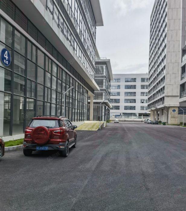 企石镇高新原房东厂房一楼7米高3300平米厂房出租