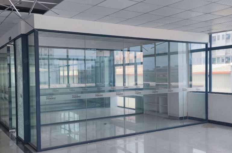 东莞新出二楼豪华装修办公室厂房 全新地坪漆 进厂即可生产