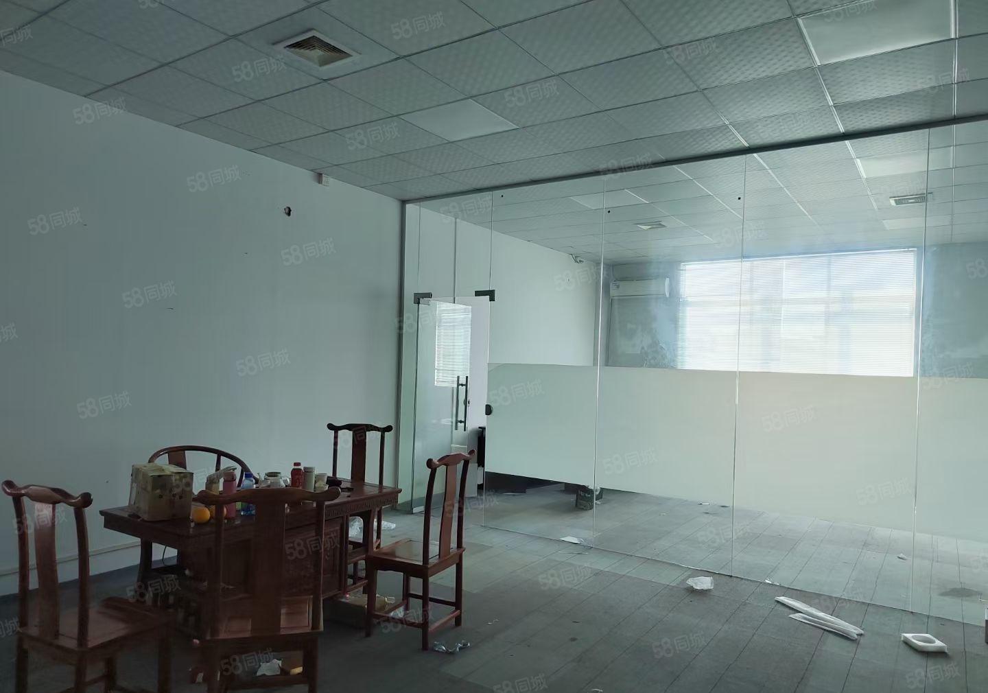 企石镇原房东独院标准厂房，形象非常漂亮。