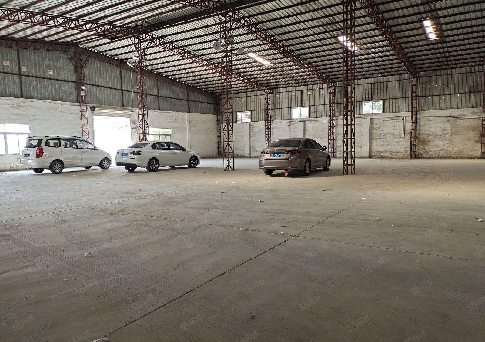 企石镇新出砖墙到顶单一层厂房低价出租，面积1800平方