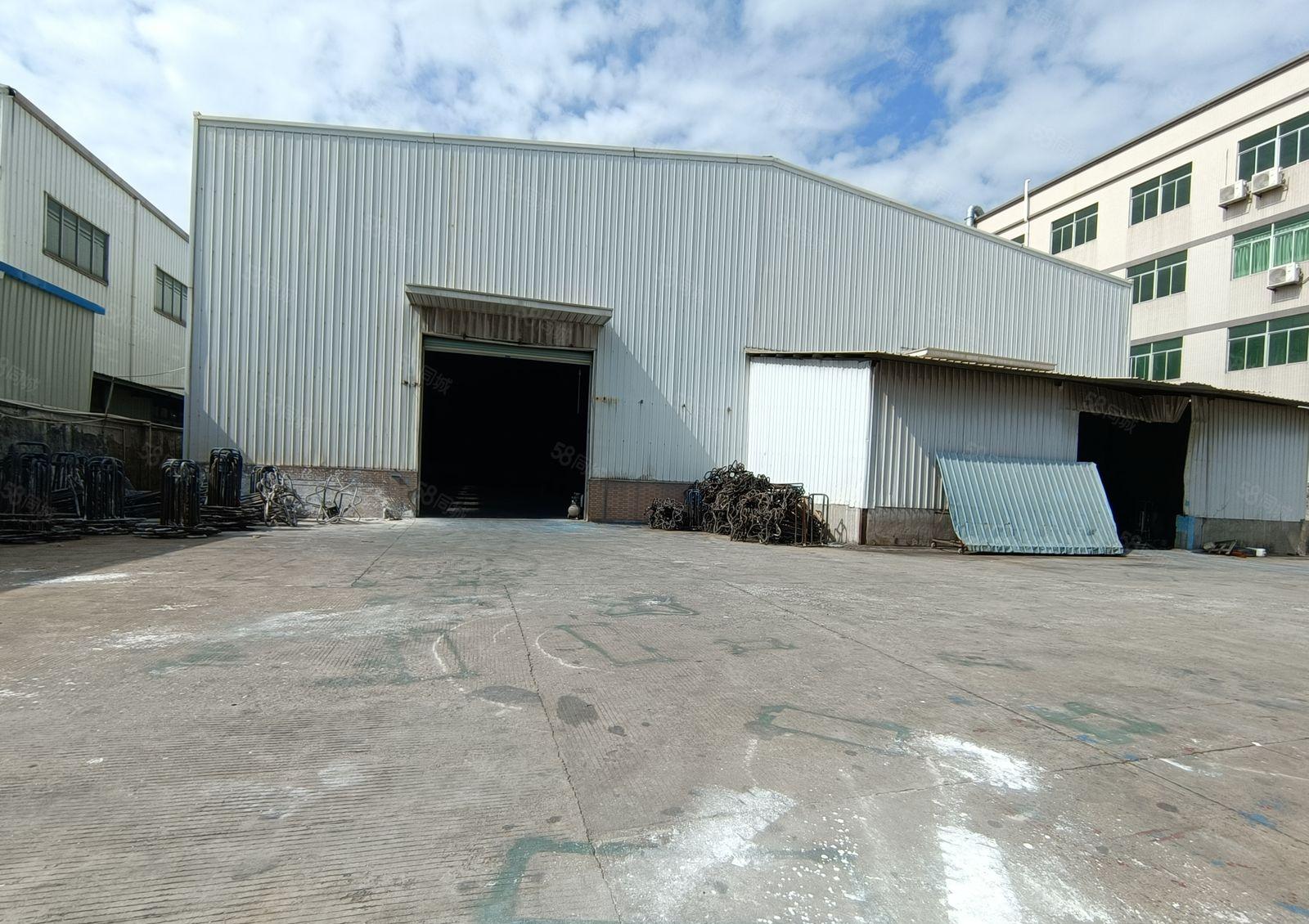 企石镇东山村永发工业区新出钢构2500平方空地大牛角位有6米